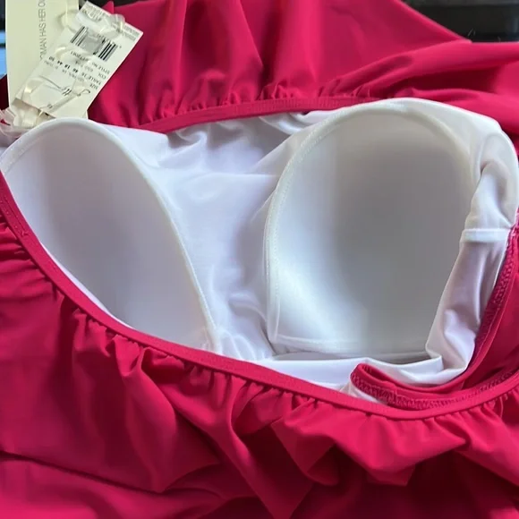 Profile by Gottex
Tutti Frutti Ruffle Tummy Control One Shoulder Swimsuit - Picture 7 of 11